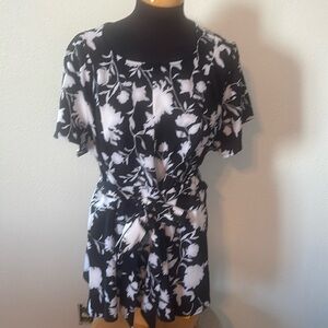 Lane Bryant Pullover Floral Top size 20 NWT